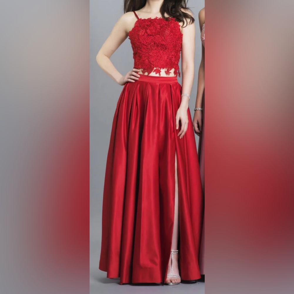 Long red prom dress by Dave and Johnny tag still attached size 15/16